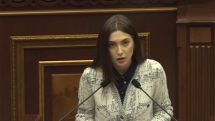 Դուք ի՞նչ բանակցող՝ դուք թշնամու հետ օպերատիվ կապով շփվող եք. Աննա Մկրտչյանը՝ իշխանություններին