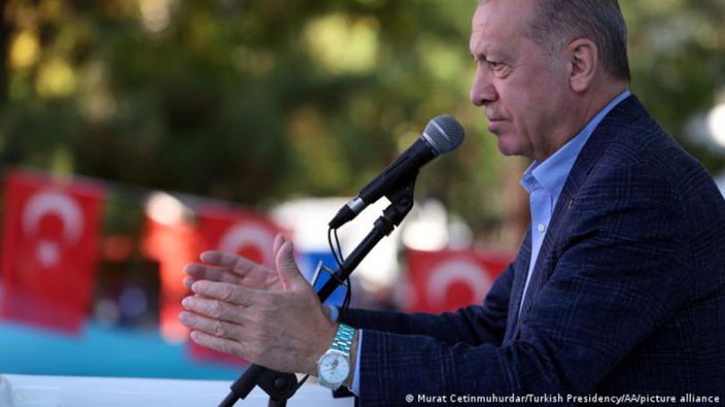 Erdogan says Armenia should mend ties with Azerbaijan if it wants better relations with Ankara