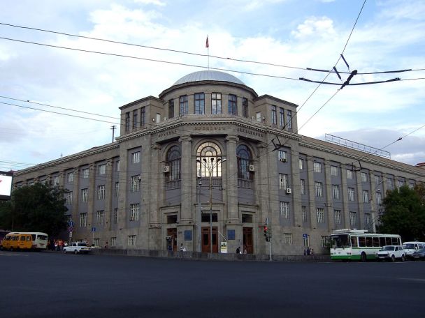 ԵՊԲՀ-ում սահմանվել են ուսումնական գործընթացի կազմակերպման ժամանակավոր կանոններ