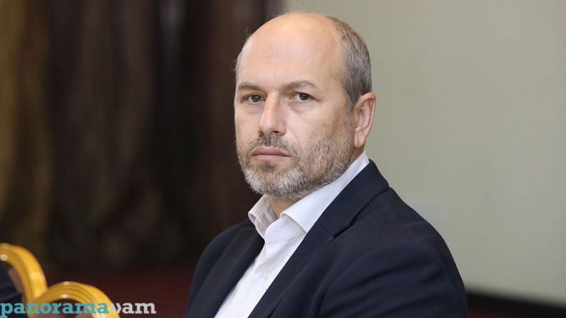 Гегам Назарян: Принуждение носить маску на улице – всего лишь имитация борьбы с коронавирусом