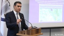 По соседству со взлетной полосой Капанского аэропорта разместились азербайджанские вооруженные силы
