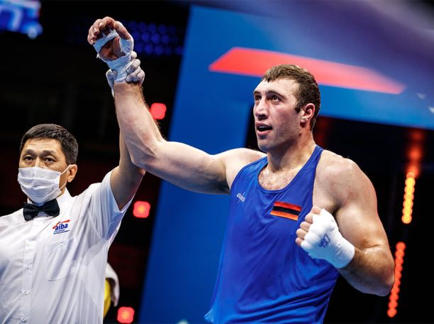 Боксер Давид Чалоян стал серебряным призером чемпионата мира