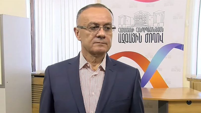Сейран Оганян: Мира нельзя выпрашивать, к миру нужно принуждать