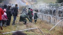 Tensions mount amid migrant standoff at Poland-Belarus border