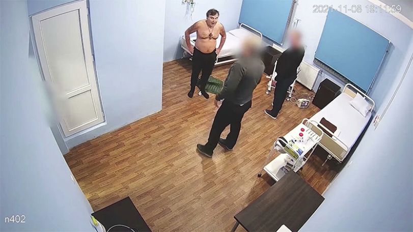 Адвокат: Саакашвили упал в тюрьме и потерял сознание