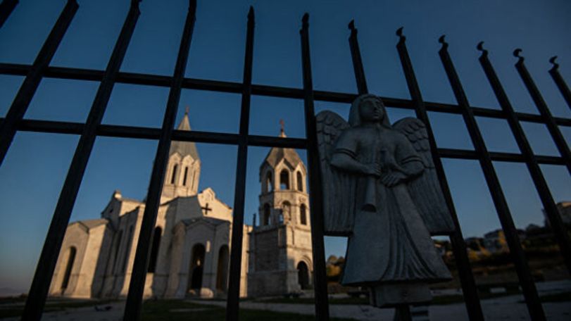 Арарат Мирзоян: Порядка 1500 культурных памятников, 19000 музейных экспонатов Арцаха находятся под угрозой