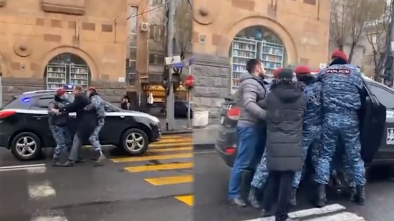 Полицейские подвергли приводу Ара Зограбяна