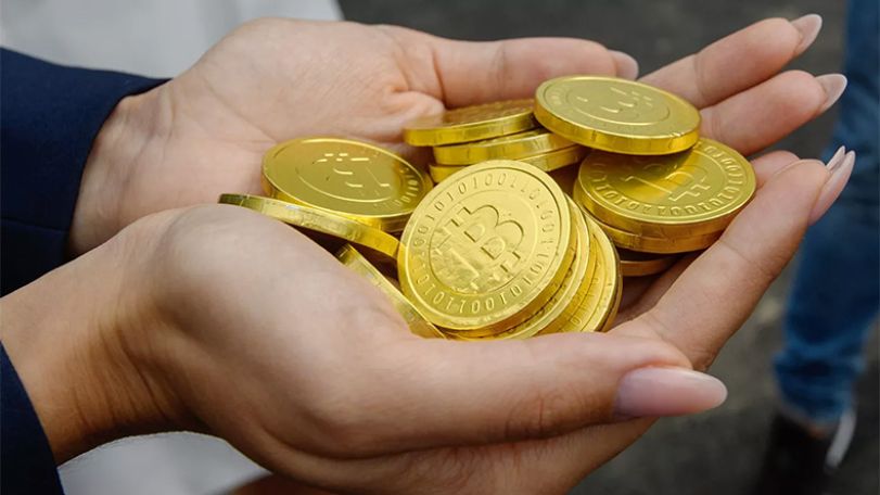Стоимость биткоина опустилась ниже 55 тысяч долларов