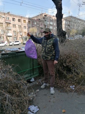 Հակոբյան Միկոյանի ծննդյան օրվա ակնկալիքը. ընդամենը մեկ պարկ աղբ՝ Ձեր մարզից, համայնքից ու բակից