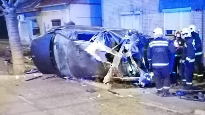 Seven killed as car carrying migrants crashes in Hungary
