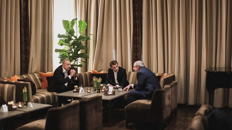 Macron: Armenia, Azerbaijan, together