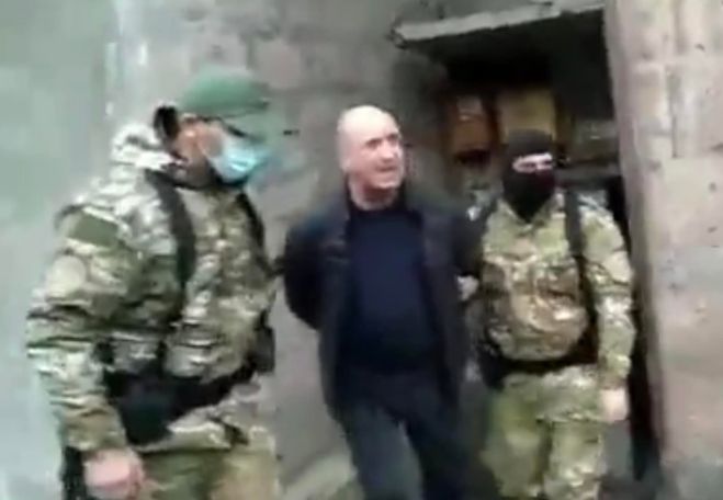 Люди в масках подвергли приводу Гарника Исагуляна – Нарек Самсонян
