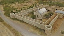 Artsakh students attend church service at Amaras monastery with Russian peacekeepers’ support
