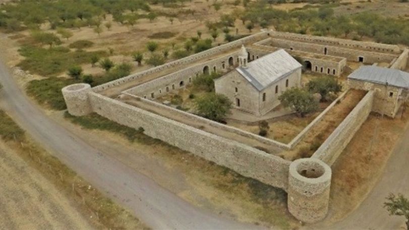 Artsakh students attend church service at Amaras monastery with Russian peacekeepers’ support