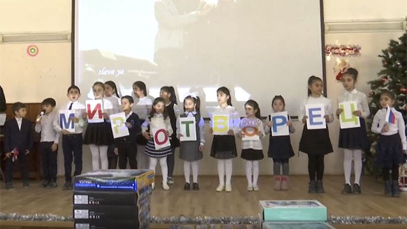 800 children from Artsakh’s Martakert region receive New Year gifts