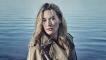 Kate Winslet says she 'couldn't stop crying' when reunited with Leonardo DiCaprio