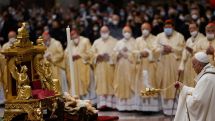 Look beyond the lights and remember the poor, Pope Francis says on Christmas eve