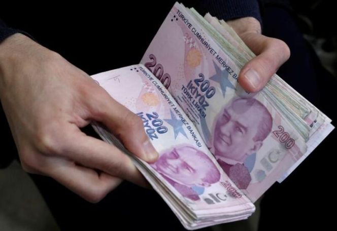 Turkey's inflation surges 36% amid lira crisis
