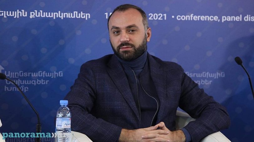 Անահիտ Ավանեսյանի մոտ սեփական լիազորությունների ընկալման գերդոզավորում է.  Ռոբերտ Հայրապետյան
