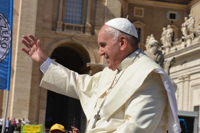 Pope Francis makes surprise visit to Rome record store