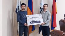 Բռնցքամարտիկ Արթուր Բազեյանն ընդգրկվել է 10 լավագույն մարզիկների ցանկում