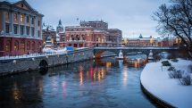 Sweden scraps negative COVID test requirement to enter country