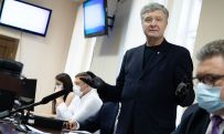 Суд в Киеве не стал арестовывать Порошенко, тот поехал «праздновать» в ресторан