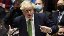 Boris Johnson lifts COVID restrictions in England