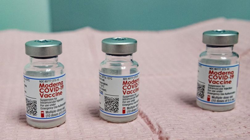 U.S. grants full approval to Moderna's COVID-19 vaccine