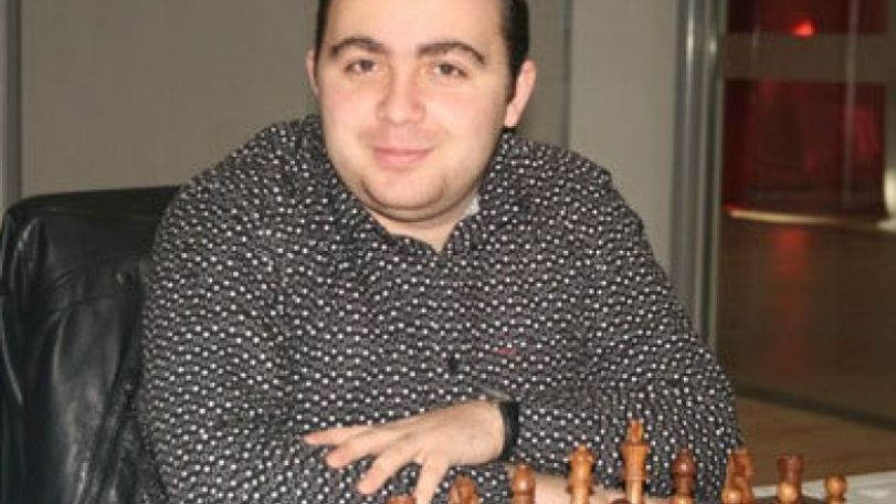 Tigran L. Petrosian among leaders in Golden Sands