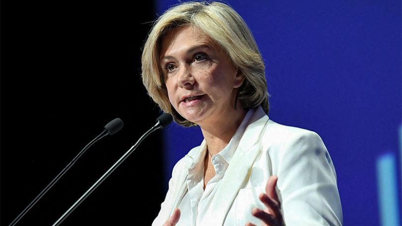 French presidential candidate switches to Russian, while on TV, to call for peace
