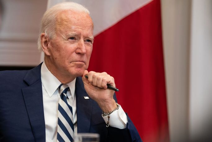 Biden warns Americans to leave Ukraine immediately