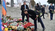 ՀՀ և ԱՀ ՄԻՊ-երն այցելել են Ստեփանակերտի Եղբայրական գերեզման-հուշահամալիր