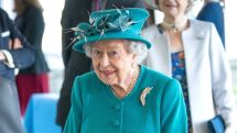 Queen Elizabeth II cancels virtual engagements over Covid