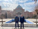 Азербайджанские депутаты присвоили персидскую Голубую мечеть Еревана