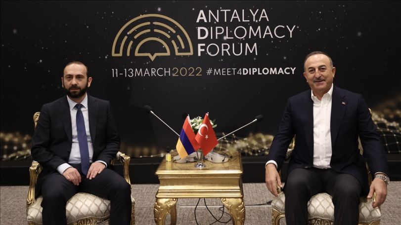 Cavusoglu hails ‘very productive’ talks with Mirzoyan in Antalya