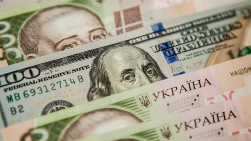 Գրիվնիով հաշիվներ բացելն անիրականանալի գործ չէ, բայց բավականին ծախսատար է. բանկի աշխատակից