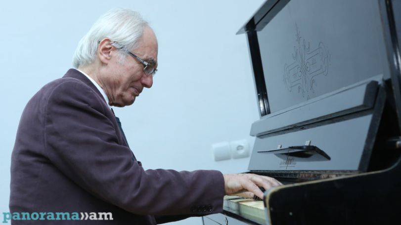 Maestro Mansurian highlights role of Armenian language in patriotic pursuits