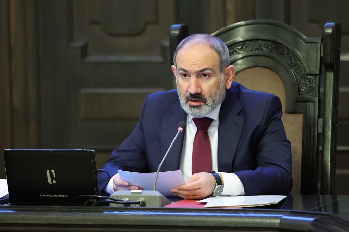 Մի բան է բարձրացնել 500 հոգու աշխատավարձը, բոլորովին ուրիշ բան 550 հազար հոգու թոշակի բարձրացնելը. Փաշինյան