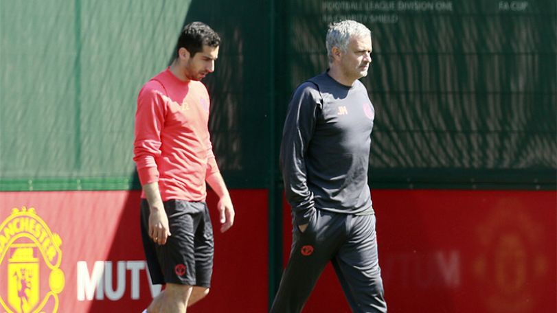 Mourinho campaigning to keep Henrikh Mkhitaryan amid contract talks