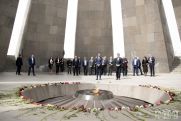Georgian delegation pays tribute to Armenian Genocide victims