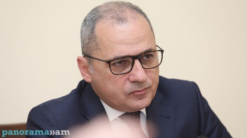 Նախագիծը հետաձգում եմ երկու ամսով, գնացե՛ք, լրամշակե՛ք պատշաճ կերպով ներկայացրե՛ք հանձնաժողովին. Վահե Հակոբյանը՝ փոխնախարարին