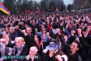 Նիկոլ Փաշինյանը չունի իմ անունից խոսելու իրավունք. ՀՀ քաղաքացիները ֆլեշմոբ են անում