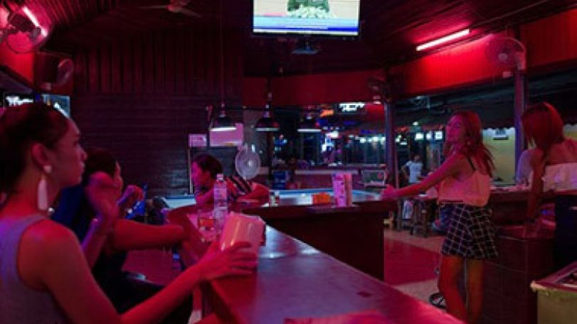 Thailand's junta lifts curfew