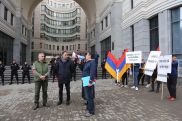 Բողոքի ակցիա ԱԳՆ դիմաց. Դուք անցել եք կարմիր գիծը
