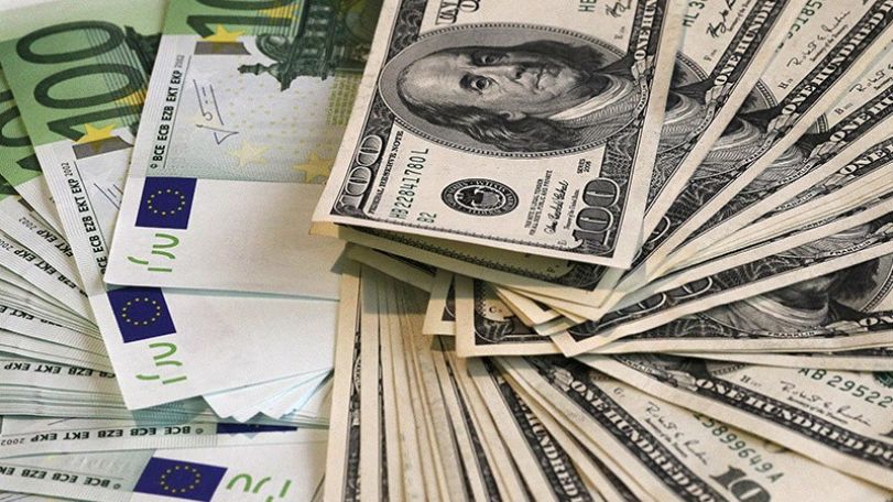 Դոլարն ու եվրոն շարունակում են էժանանալ