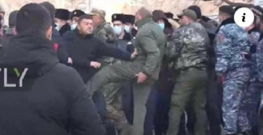Թաթոյանը՝ ՊՊԾ պետին ու նրա ենթականերին. Չհամարձակվե´ք