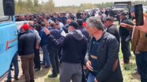 Protesters block Martuni-Gavar road in Armenia