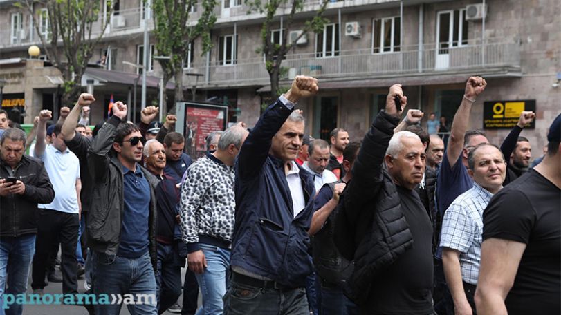 'We won't put up with the idea of friendship with the Turks': Yerevan protesters call for unity