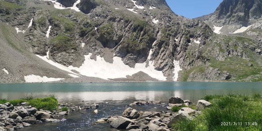 Several tourist destinations in Armenia's Syunik threatened, guide says